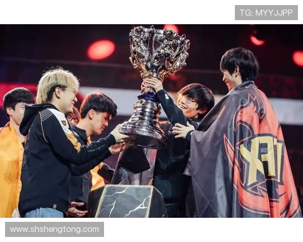 英雄联盟耐力排行榜揭晓FPX战队荣登第一名引发热议