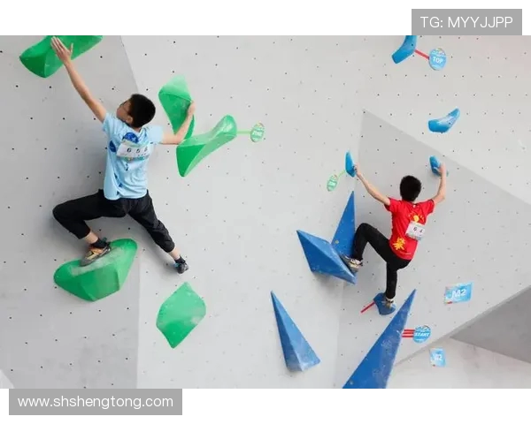 重庆攀岩队边路渗透战术解析与实战应用探讨