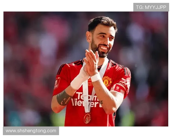 布鲁诺·费尔南德斯：曼联中场核心的领导力与技战术分析